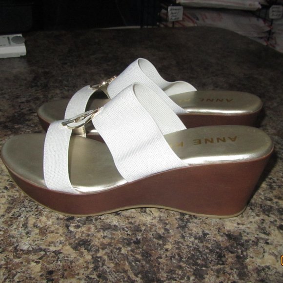 anne klein hadya wedge sandals